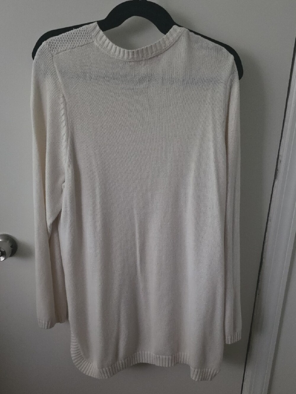 Women’s Cream Crew Neck Knit Sweater - Lightweight Long Sleeve - Picture 4 of 4